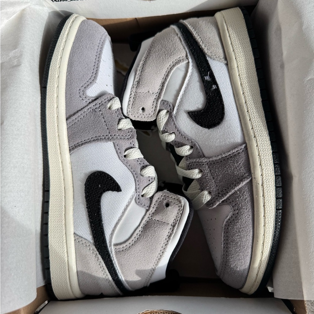 NWT Nike Air Jordan’s Kids 1.5 Y